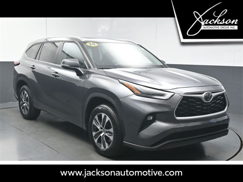 Used 2024 Toyota Highlander XLE SUV