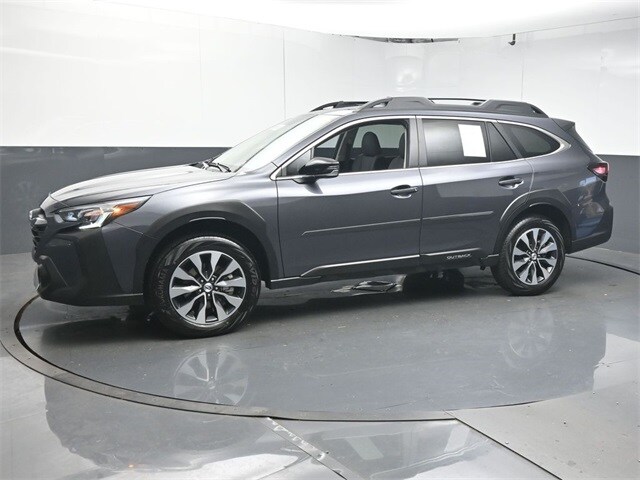 2025 Subaru Outback Limited XT photo 4