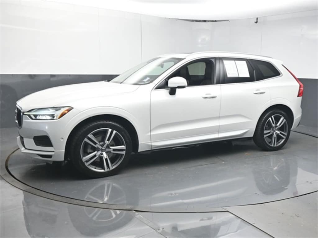 Used 2019 Volvo XC60 T5 Momentum SUV