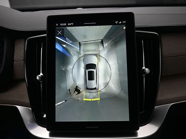2026 Volvo XC90 Plus - Photo 12