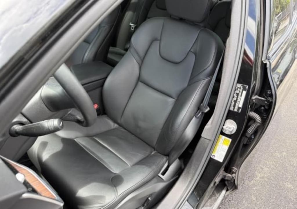Used 2023 Volvo S60 B5 FWD Plus Dark Sedan