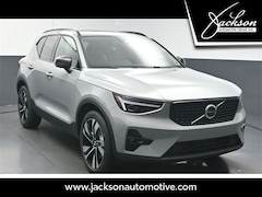 2026 Volvo XC40 B5 Ultra AWD SUV