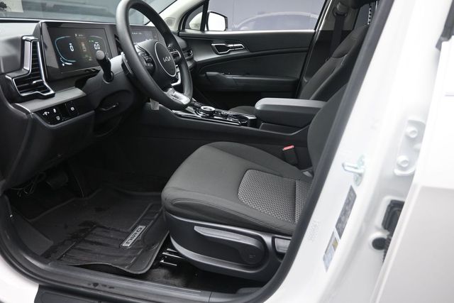 2025 Kia Sportage LX Hybrid - Photo 17