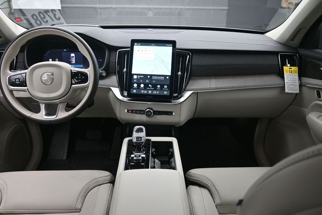 2026 Volvo XC90 Ultra - Photo 9