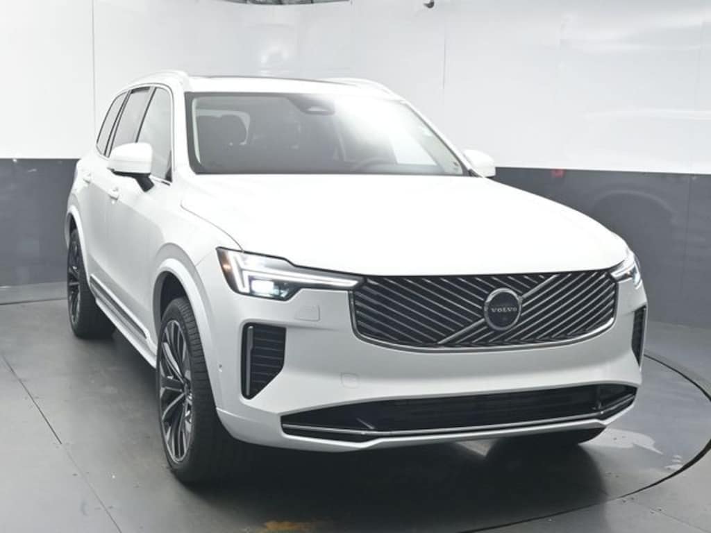 Used 2026 Volvo XC90 plug-in hybrid T8 Plus 7-Seater SUV