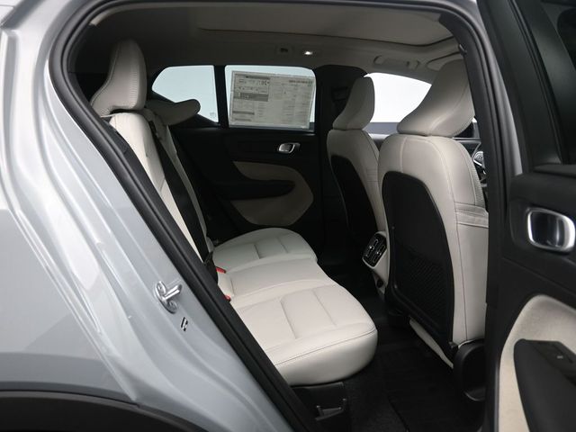 2026 Volvo XC40 Ultra - Photo 24