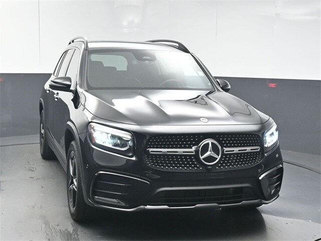 2025 Mercedes Benz GLB 250 photo 2