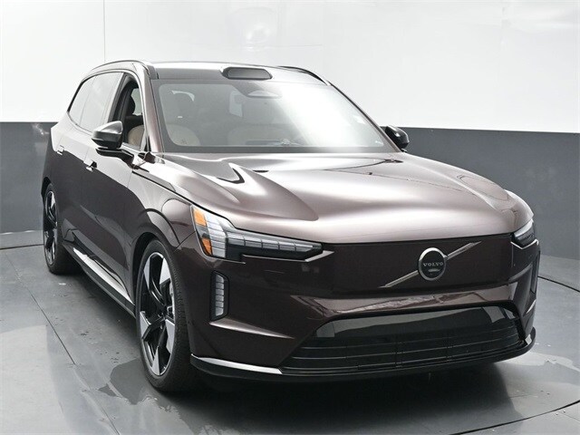 2025 Volvo EX90 Twin Motor Performance Ultra photo 2