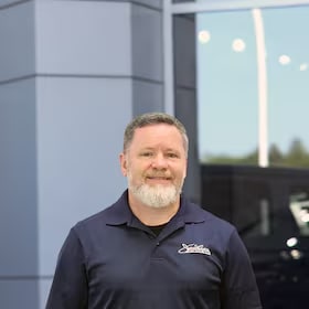 Staff member Leon Chosewood from ID_54a6f5b55867