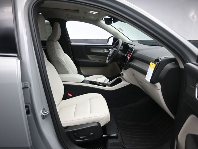 2026 Volvo XC40 Ultra - Photo 25