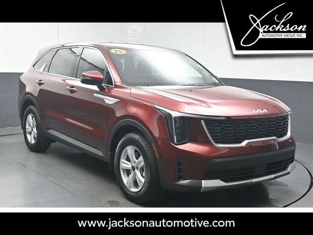 2025 Kia Sorento LX AT's photo