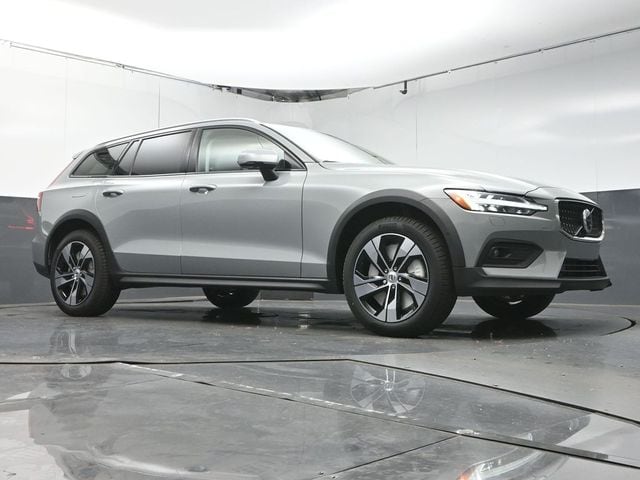 2026 Volvo V60 Cross Country Plus - Photo 40