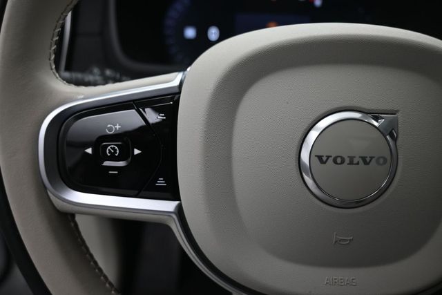 2026 Volvo XC90 Ultra - Photo 15