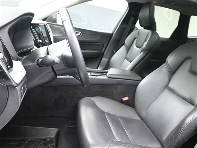 Used 2019 Volvo XC60 Momentum with VIN LYVA22RK7KB243440 for sale in Macon, GA