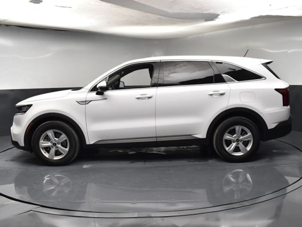 Used 2025 Kia Sorento SUV