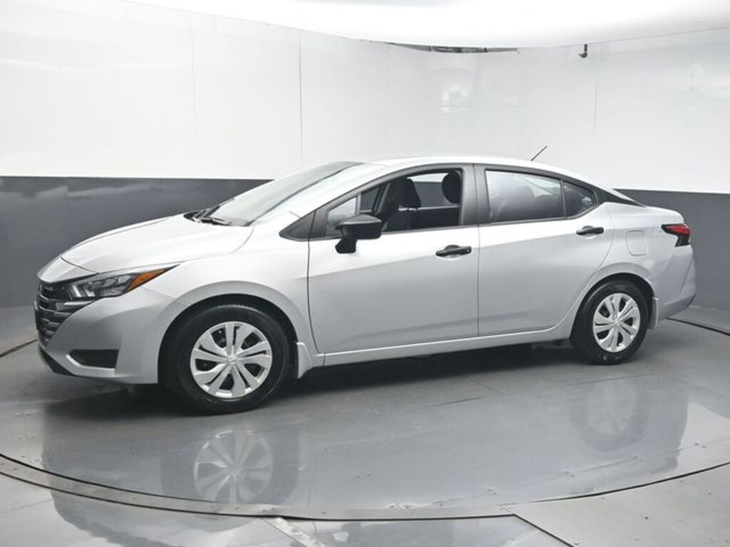 Used 2025 Nissan Versa 1.6 S Sedan