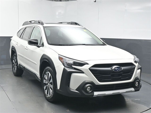 2025 Subaru Outback Limited XT photo 2