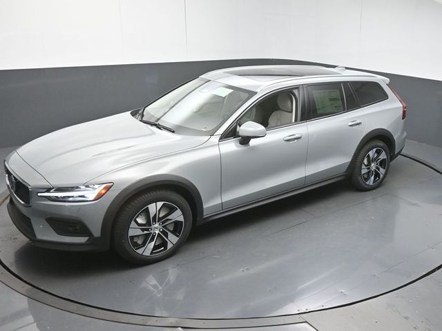 2026 Volvo V60 Cross Country Plus - Photo 44