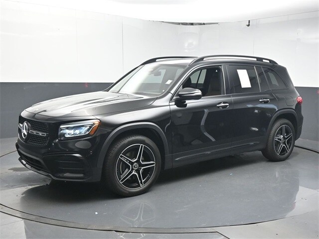 2025 Mercedes Benz GLB 250 photo 3