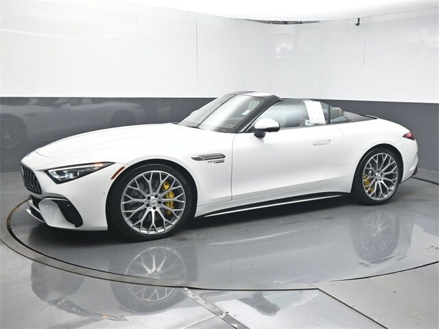 2023 Mercedes Benz SL AMG 63 photo 3