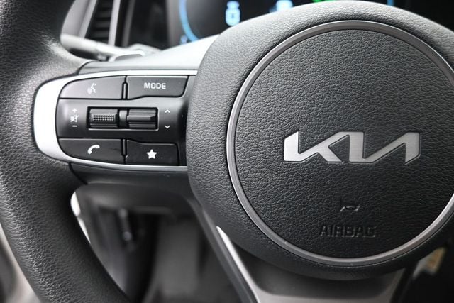 2025 Kia Sportage LX Hybrid - Photo 15