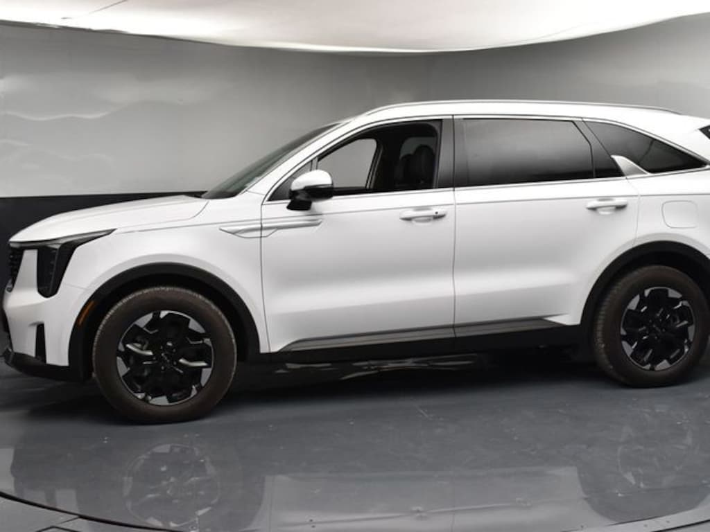 Used 2026 Kia Sorento S SUV