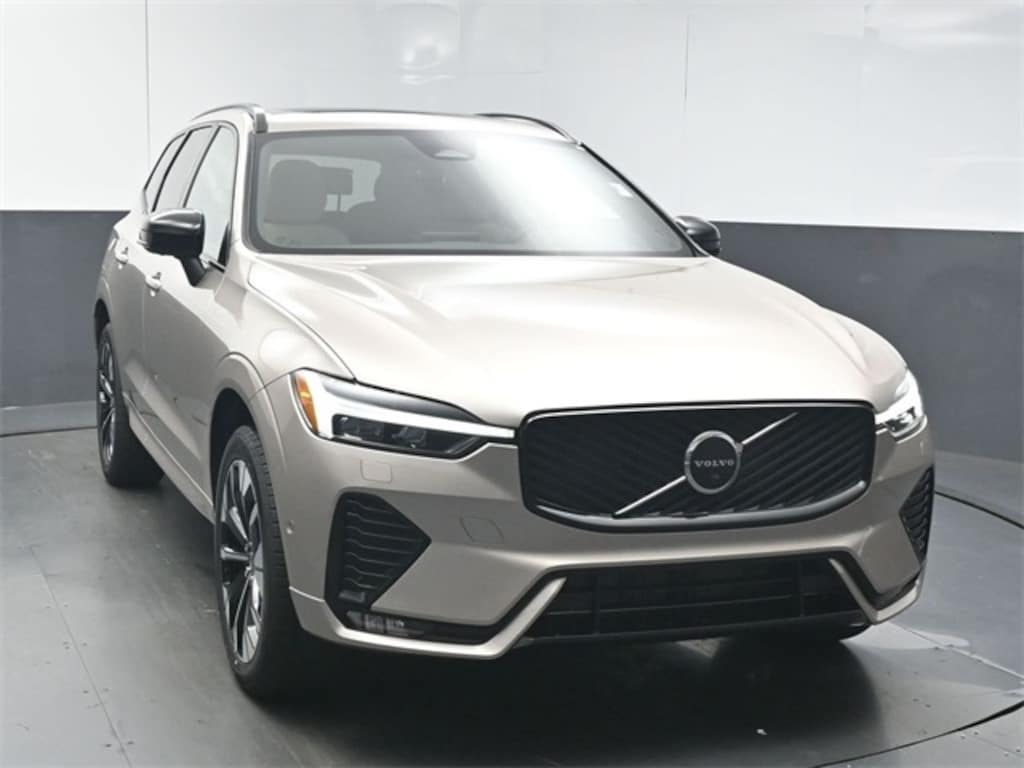 New 2026 Volvo XC60 B5 Plus SUV
