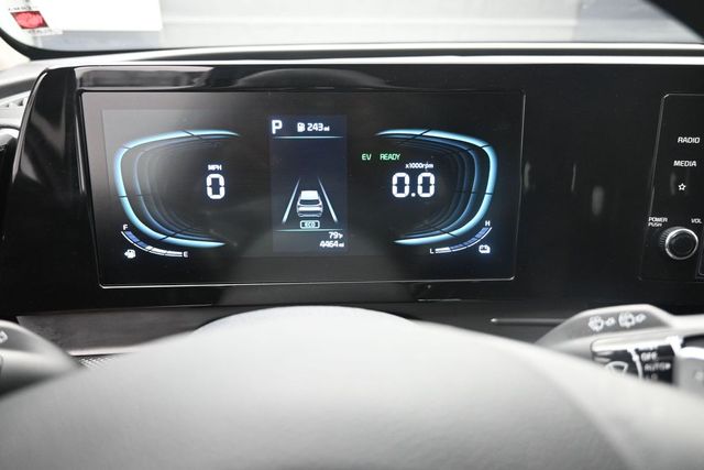 2025 Kia Sportage LX Hybrid - Photo 10