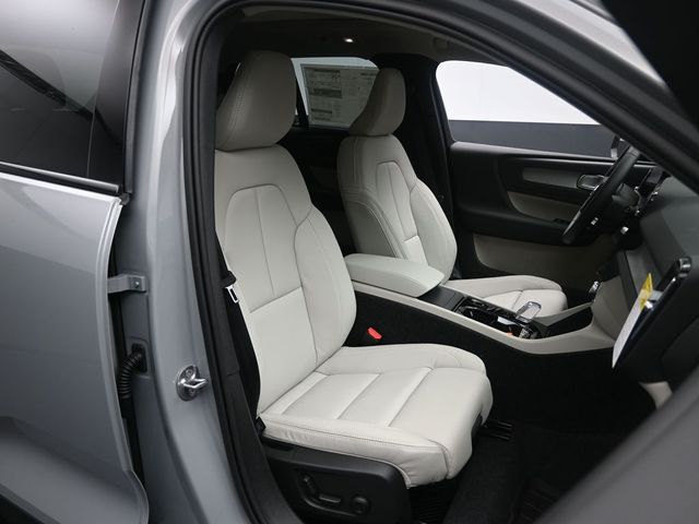 2026 Volvo XC40 Ultra - Photo 26