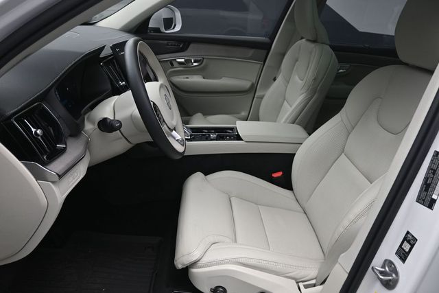 2026 Volvo XC90 Ultra - Photo 18