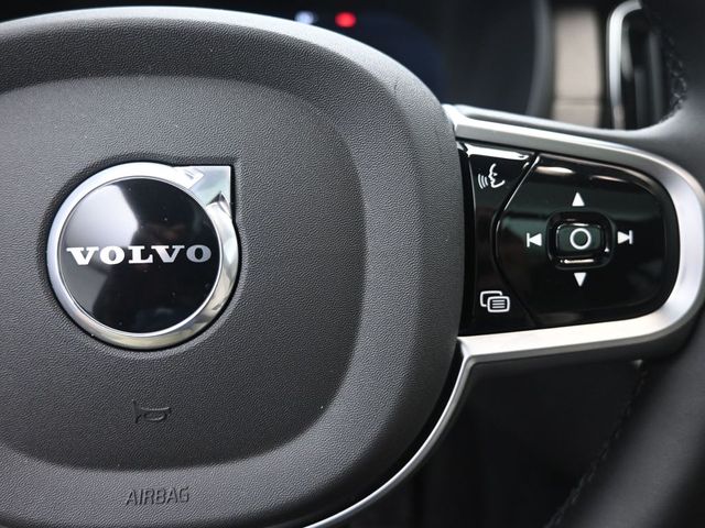 2026 Volvo XC90 Plus - Photo 14