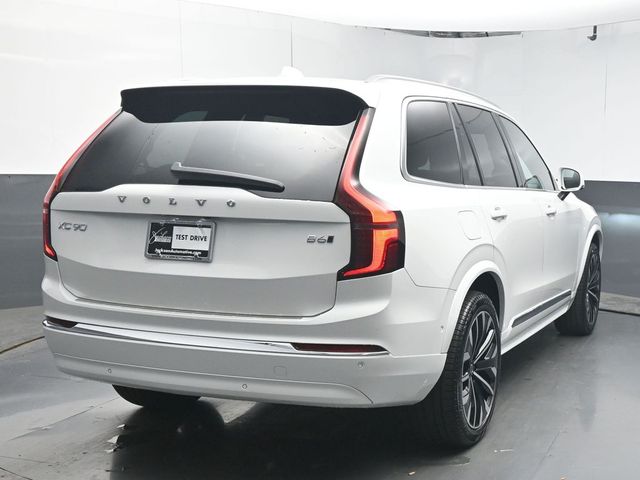 2026 Volvo XC90 Plus - Photo 7