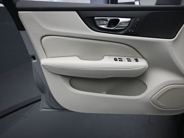 2026 Volvo V60 Cross Country Plus - Photo 20
