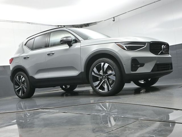 2026 Volvo XC40 Ultra - Photo 38