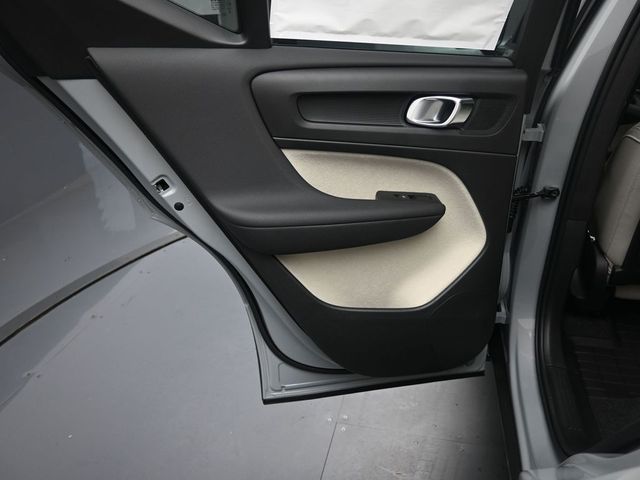 2026 Volvo XC40 Ultra - Photo 23