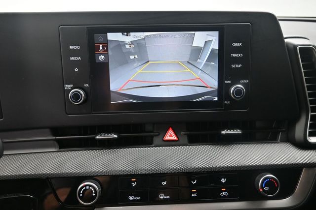 2025 Kia Sportage LX - Photo 12