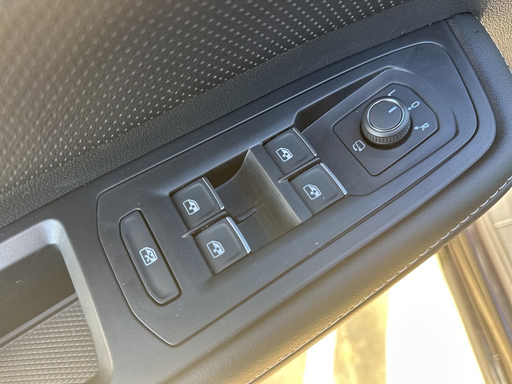 2026 Volkswagen Atlas Cross Sport SEL Premium R-LINE - Photo 11