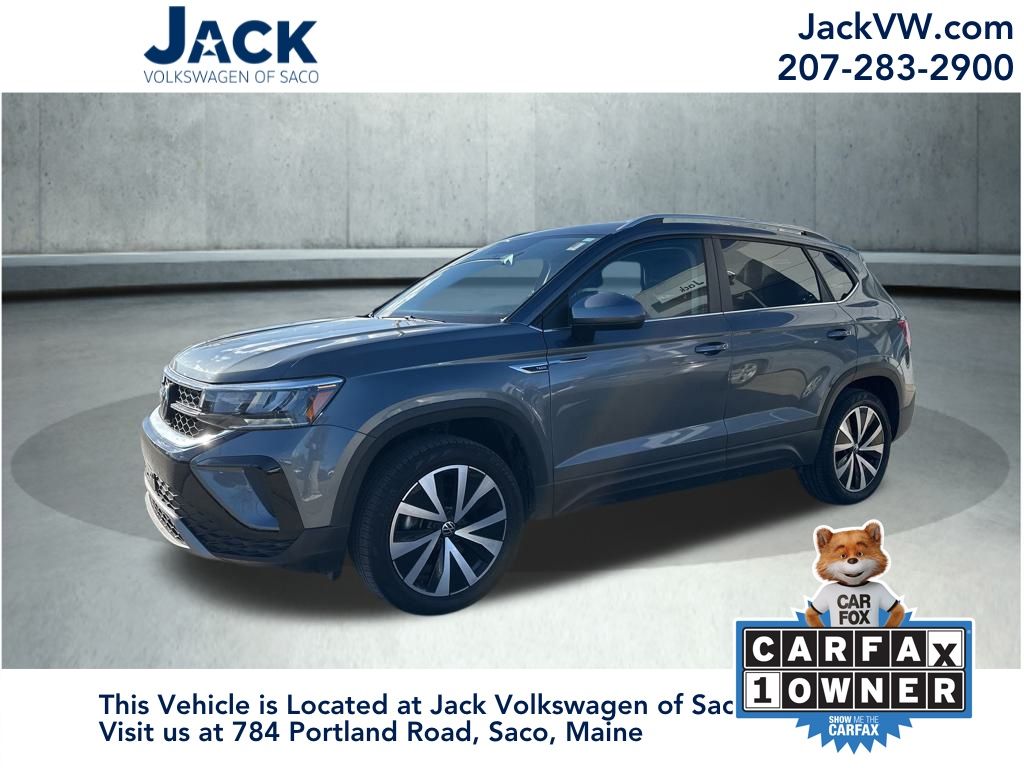 2022 Volkswagen Taos SE's photo