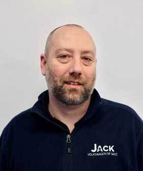 Staff member Zac Bean from ID_4fd093c6e55b