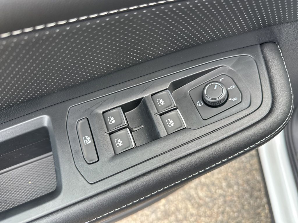 2026 Volkswagen Atlas Cross Sport SEL Premium R-LINE - Photo 11