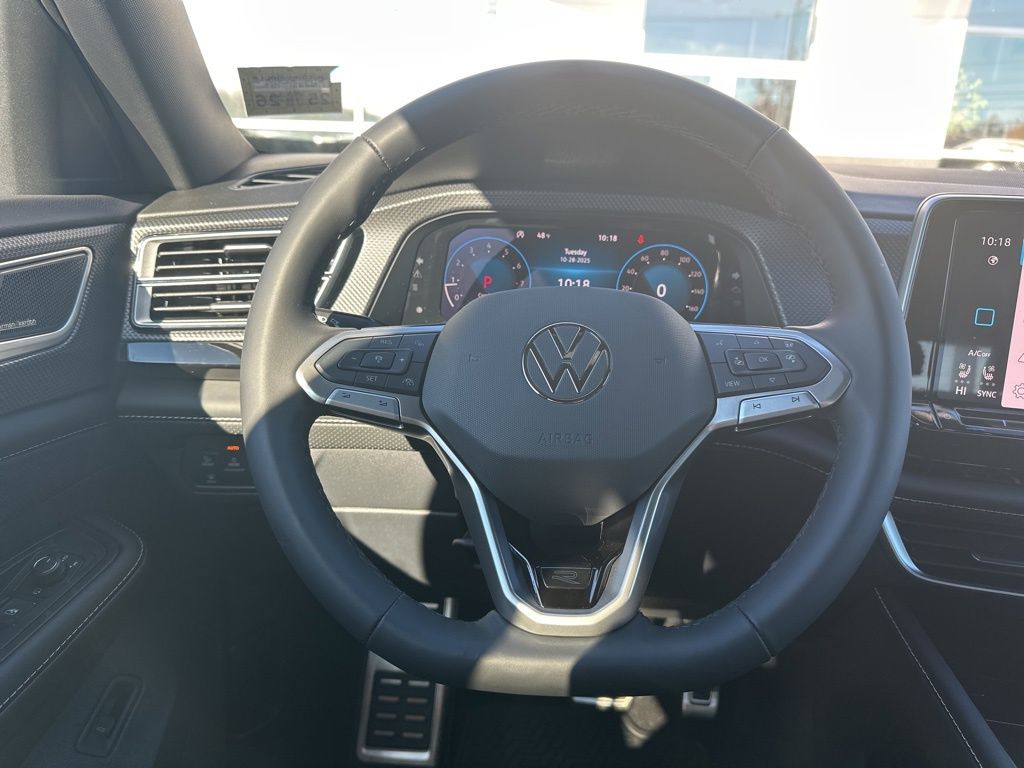 2026 Volkswagen Atlas Cross Sport SEL Premium R-LINE - Photo 14