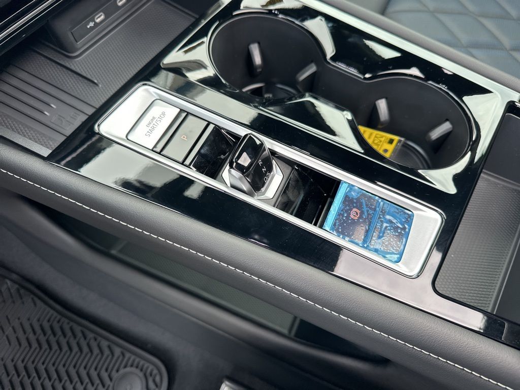 2026 Volkswagen Atlas Cross Sport SEL Premium R-LINE - Photo 23