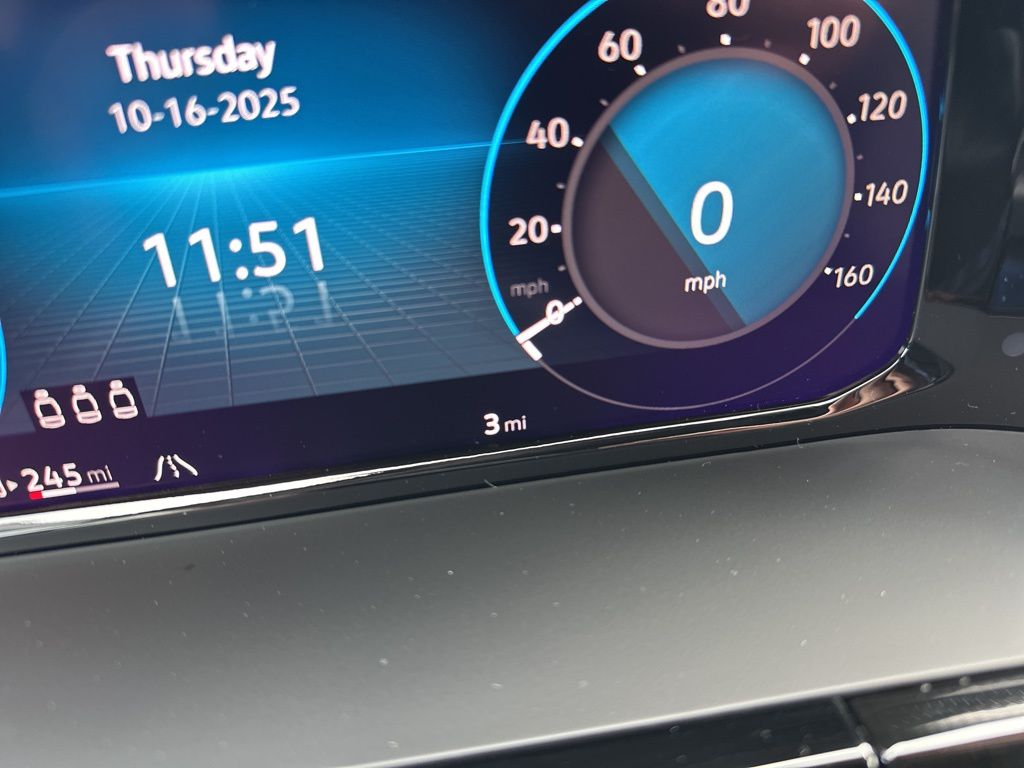 2026 Volkswagen Atlas Cross Sport SEL Premium R-LINE - Photo 19