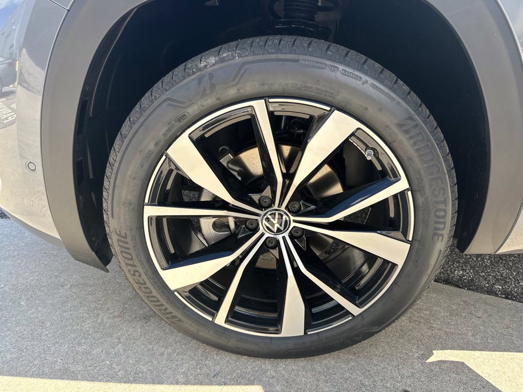 2026 Volkswagen Atlas Cross Sport SEL Premium R-LINE - Photo 28