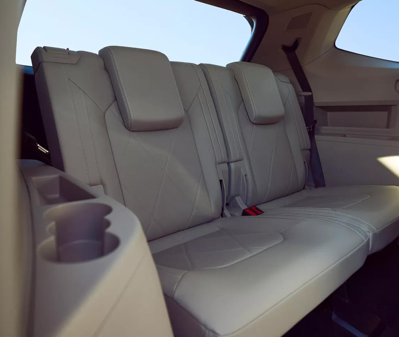 2024 Volkswagen Atlas Interior Features