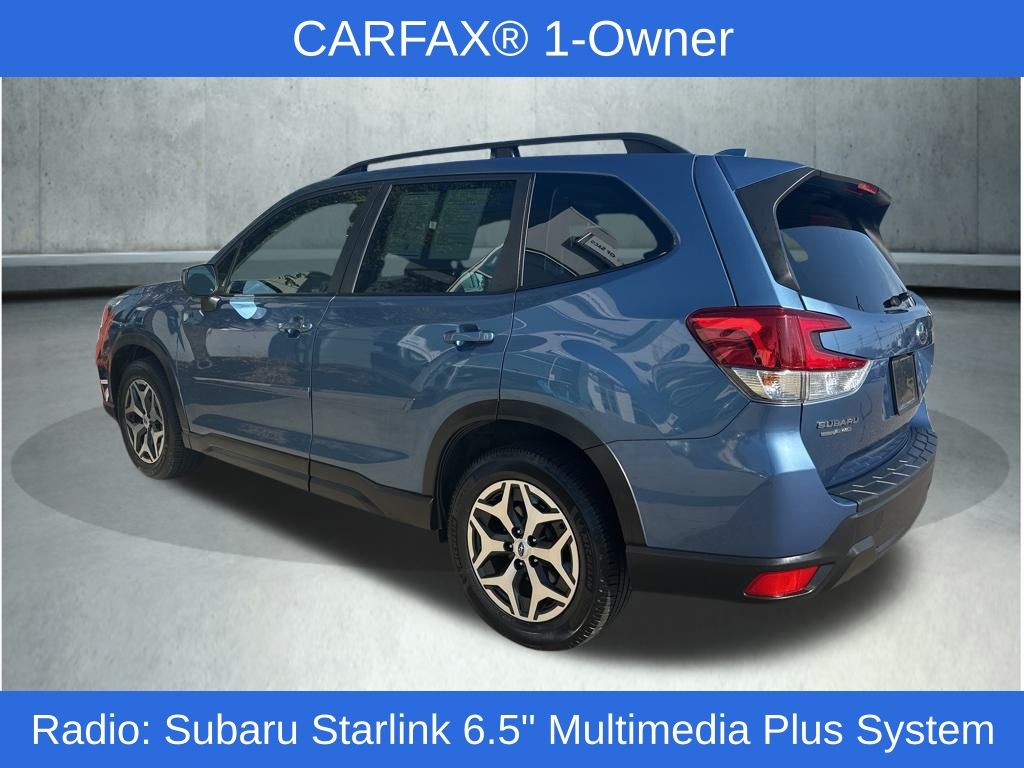 2020 Subaru Forester Premium photo 2