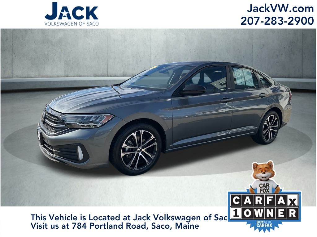 2024 Volkswagen Jetta Sport's photo