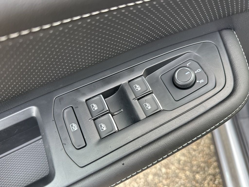 2026 Volkswagen Atlas Cross Sport SEL R-LINE - Photo 11