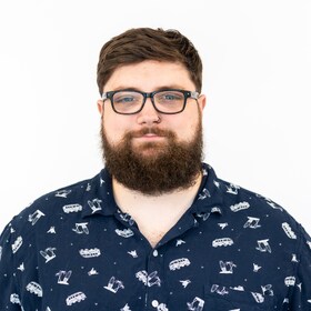 Staff member Andrew V from ID_d1bf8c