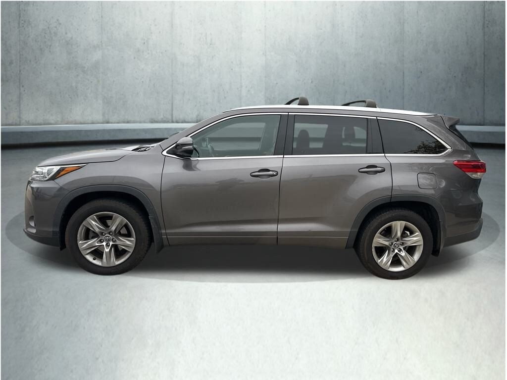 Used 2018 Toyota Highlander  SUV